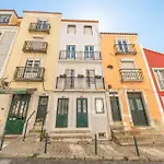 Guestready - Brilliant Flat Near S. Jorge Castle * Lisbona
