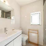 Guestready - Brilliant Flat Near S. Jorge Castle Διαμέρισμα *