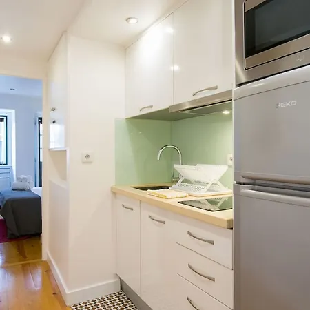 Guestready - Brilliant Flat Near S. Jorge Castle * Lissabon