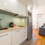 Guestready - Brilliant Flat Near S. Jorge Castle Apartment *